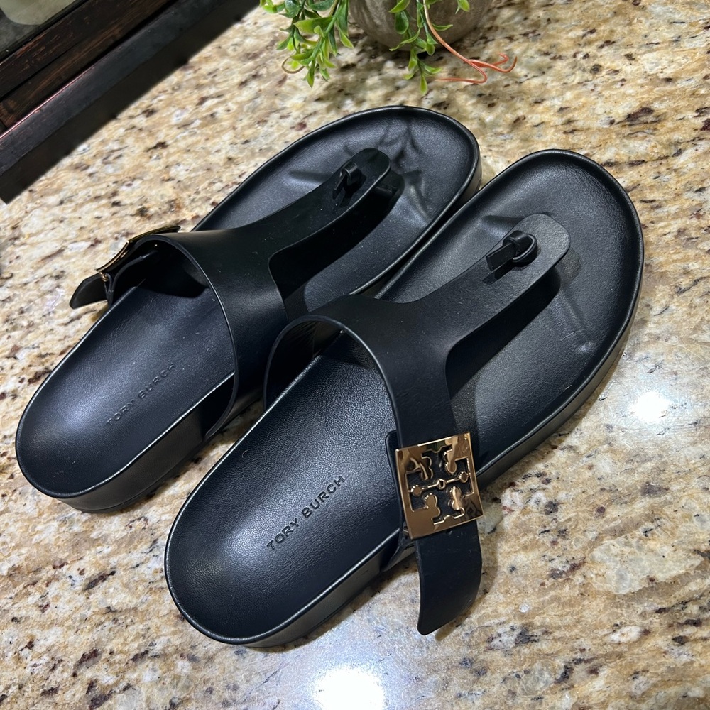Tory Burch MELLOW T-STRAP Black Leather Sandals 9.5